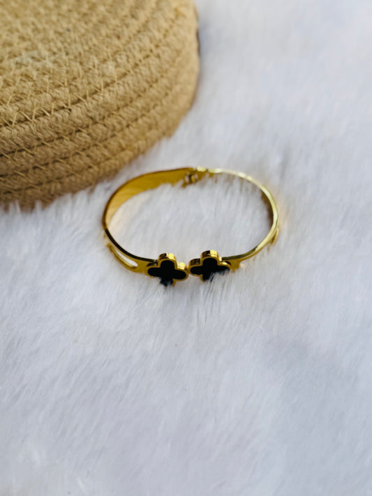 Clover kada