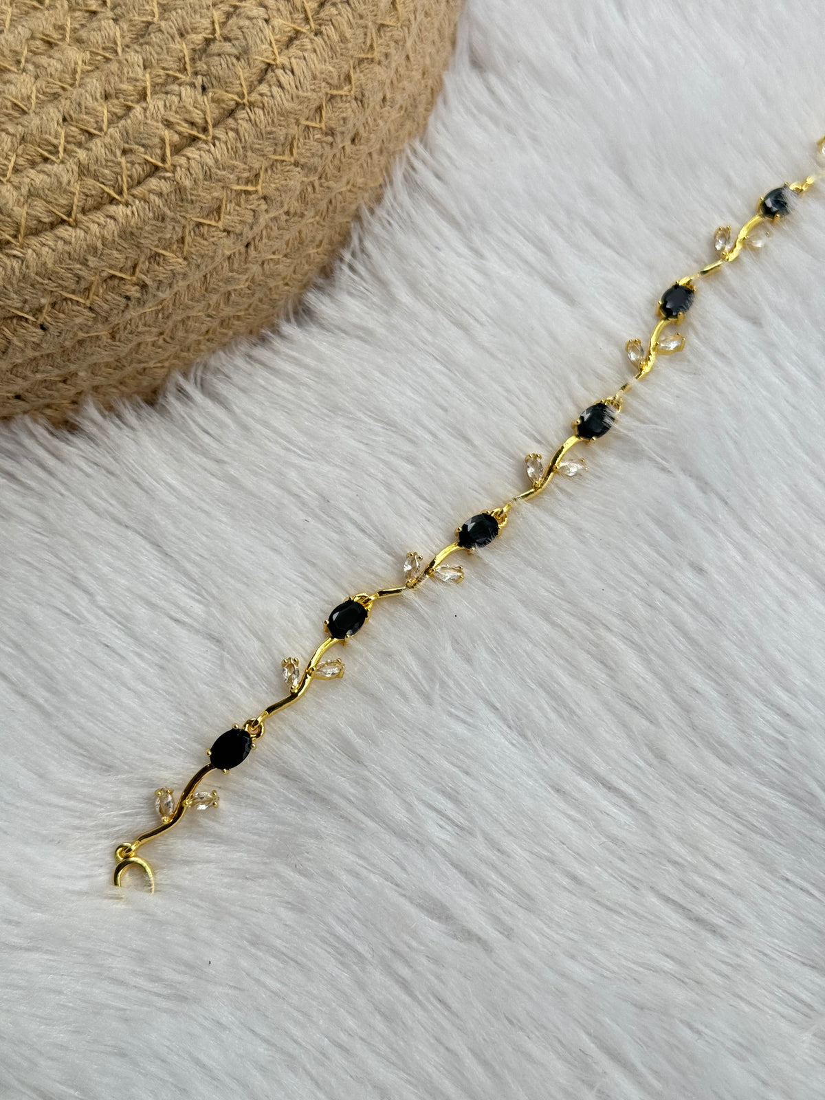 Tulip bracelet