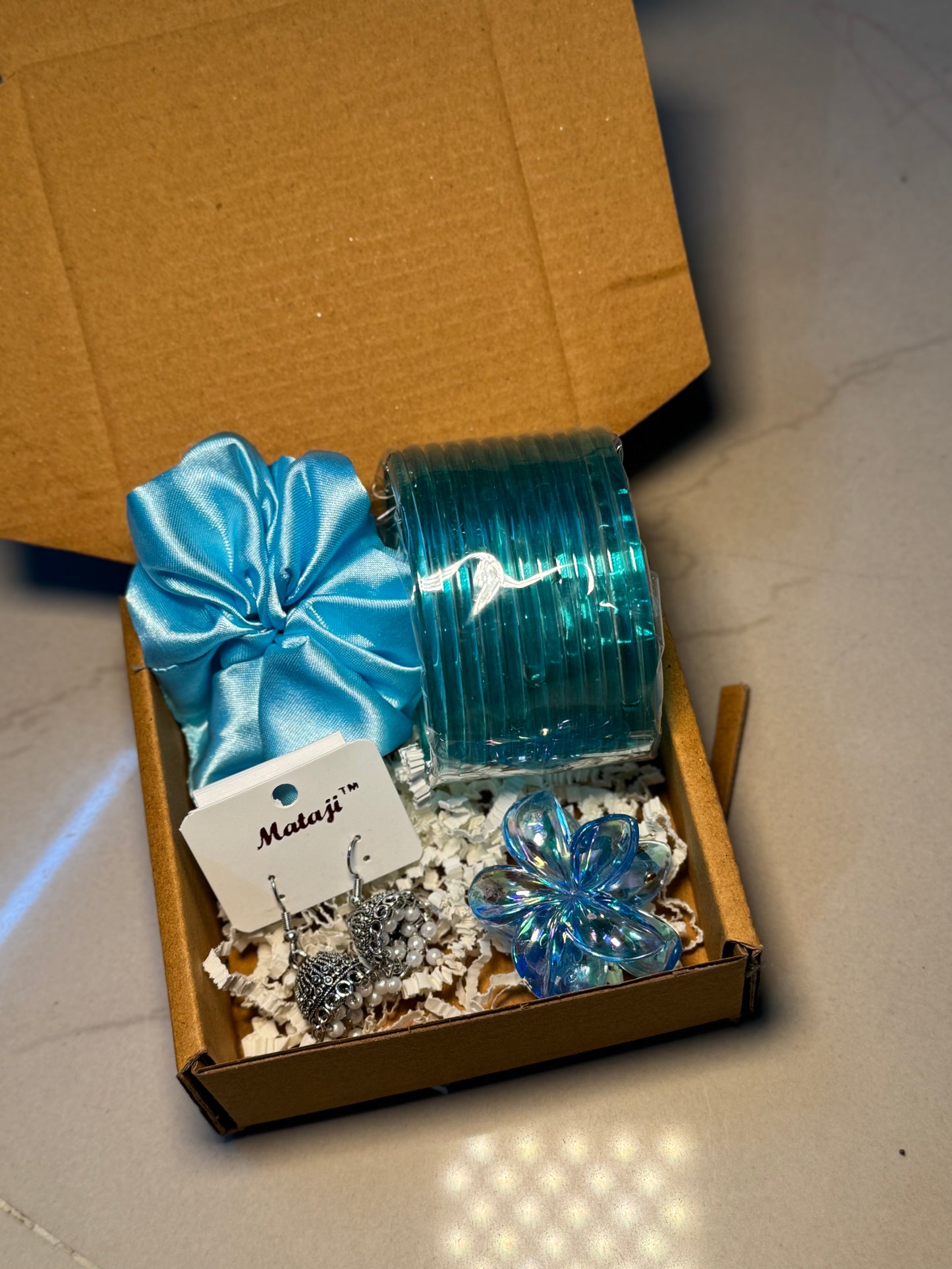 Dainty gift box