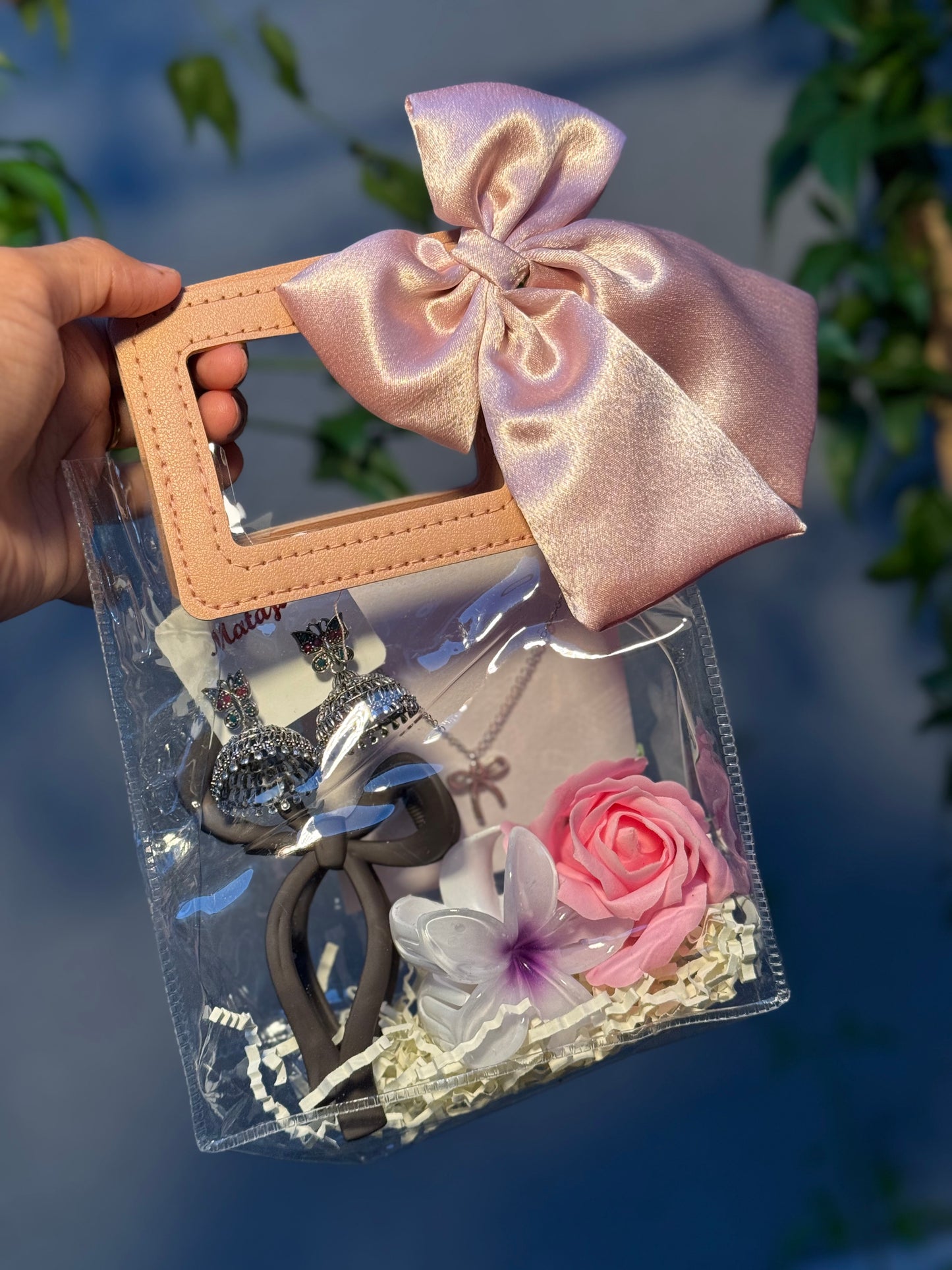 Hamper