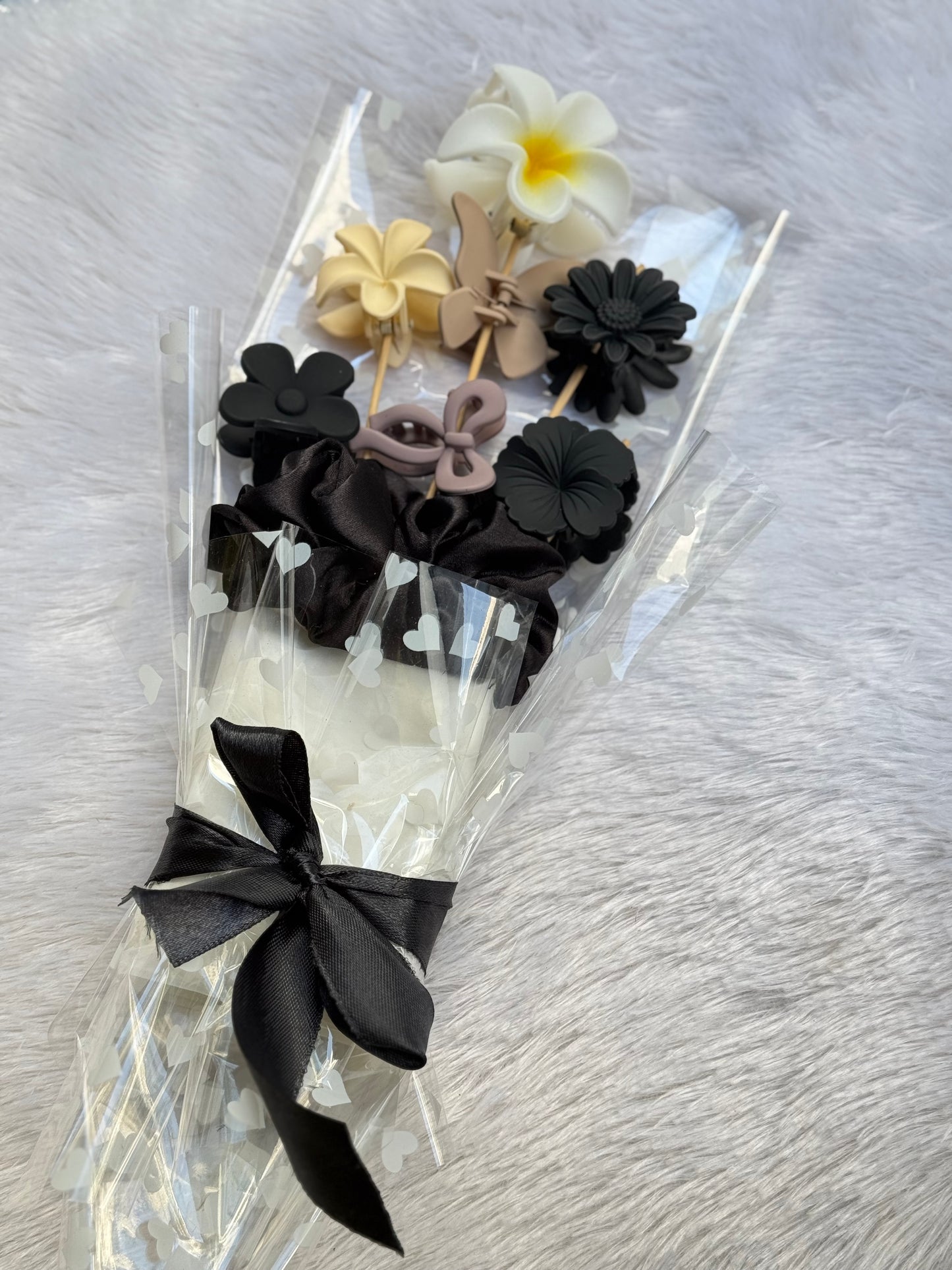 Hair Claws Bouquet