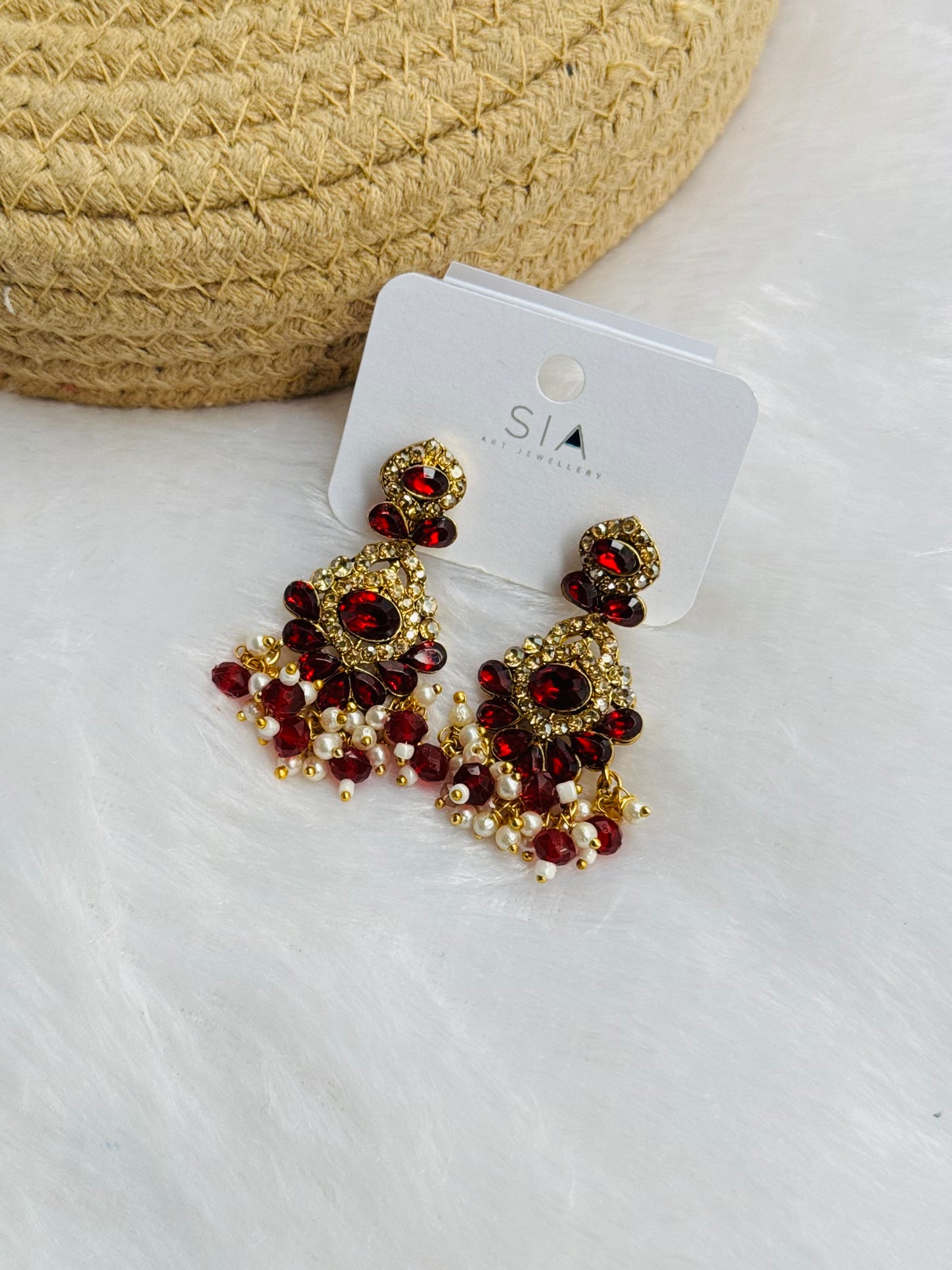 Pearl charm earring