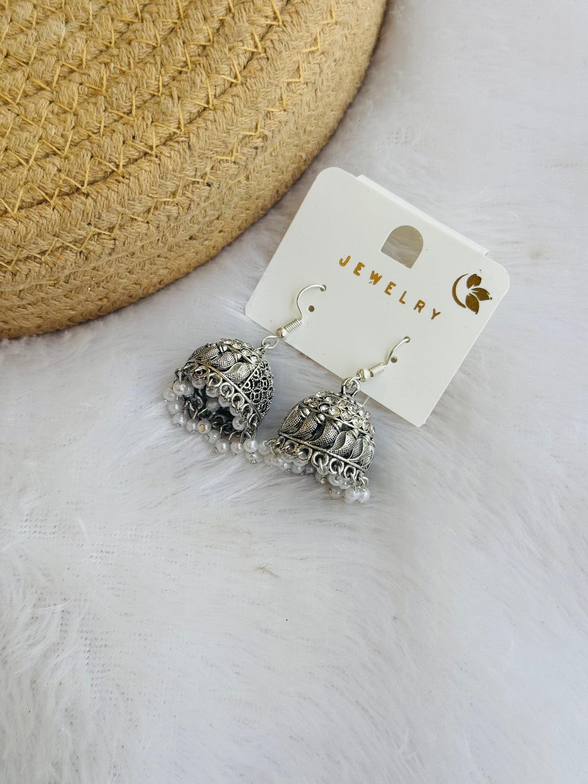 Hook jhumka