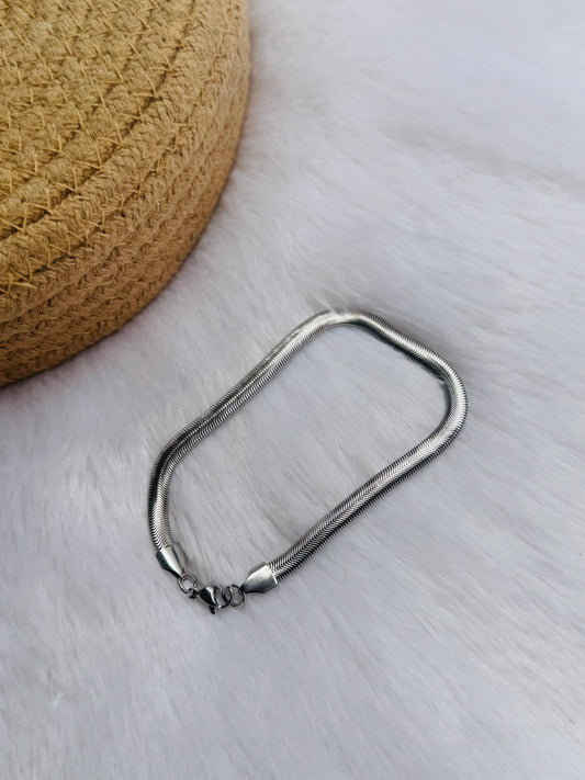 Snake bracelet