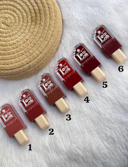 Lip matte