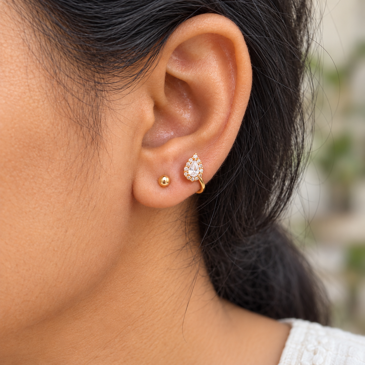 Ear cuff
