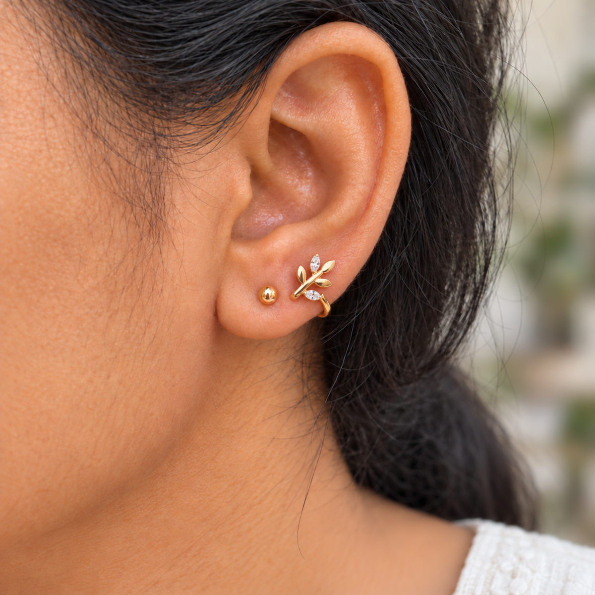 Ear cuff