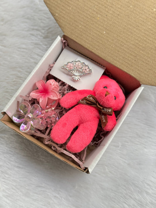 Teddy Hamper