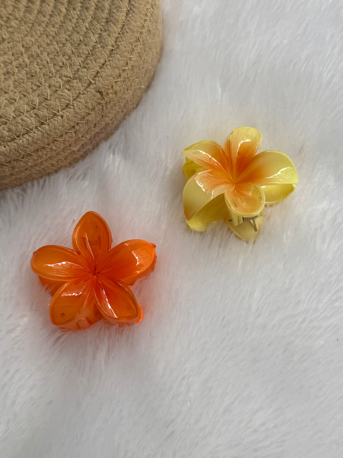 Medium floral claws