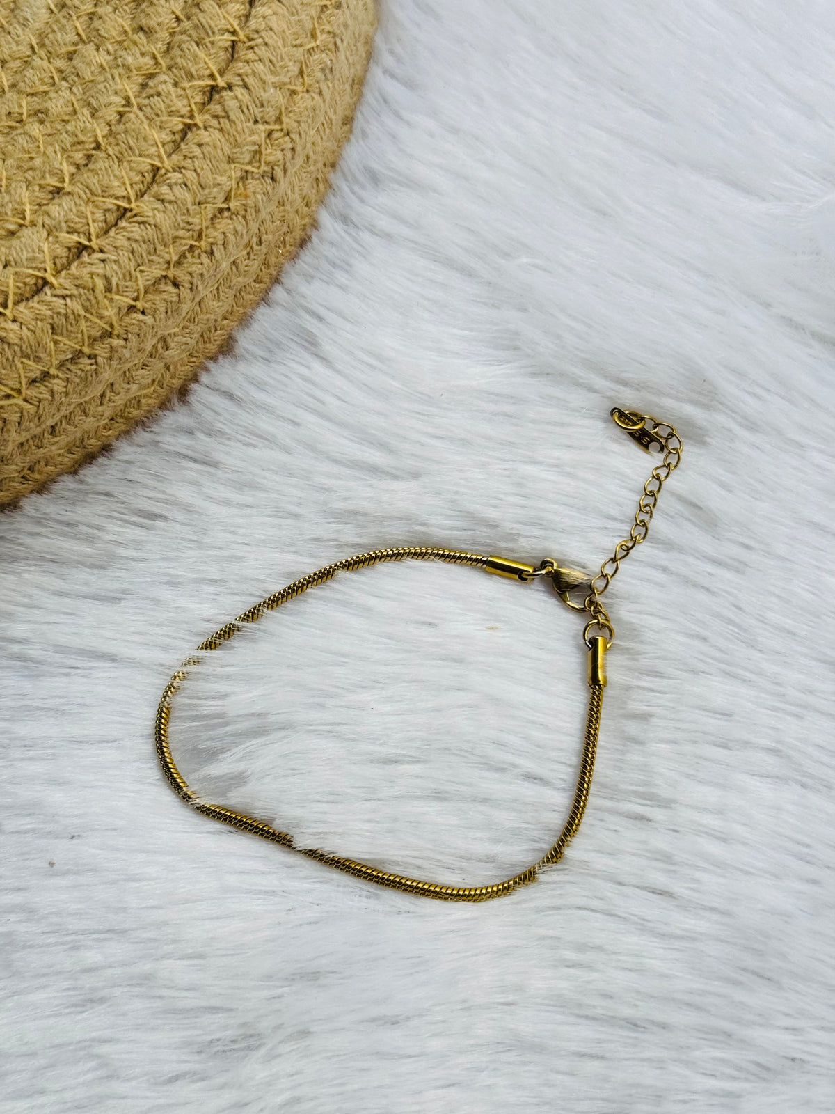Worm bracelet