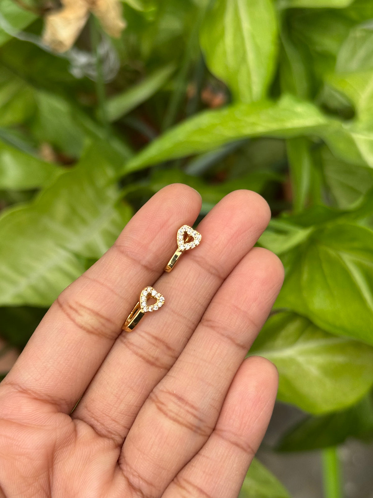 Ear cuff