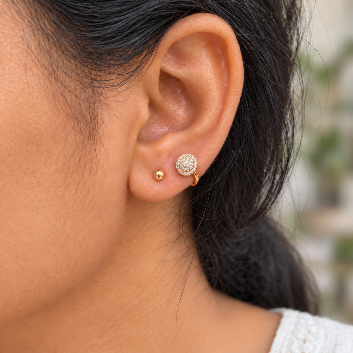 Ear cuff