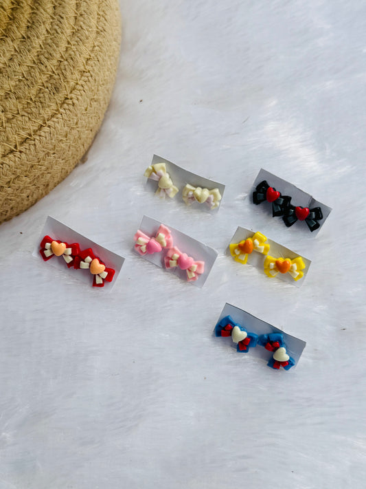 Mini bow stud