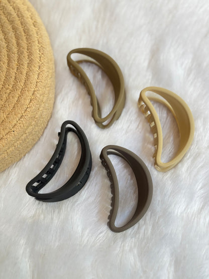Half moon claws