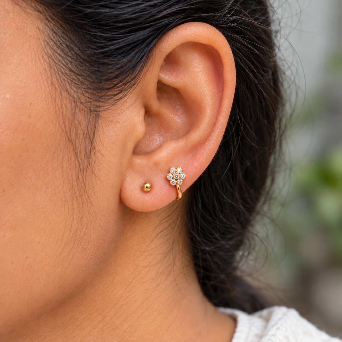 Ear cuff