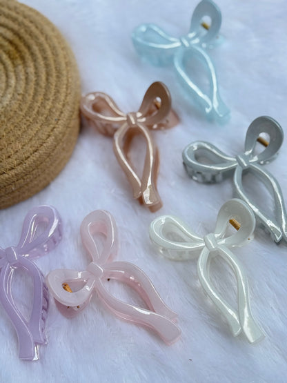 Sparkle bow claw