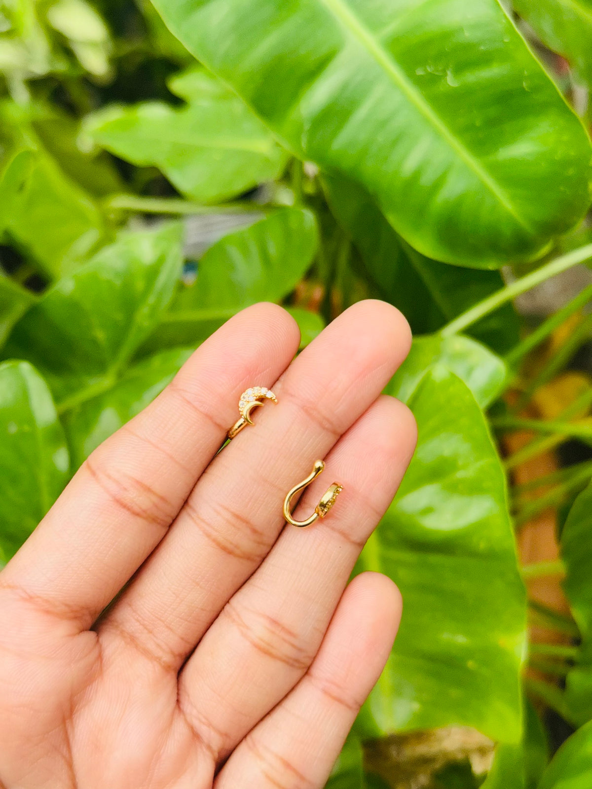 Ear cuff.