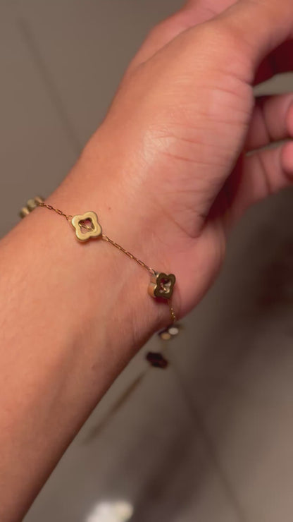 Minimal bracelet