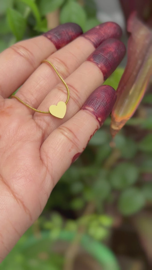 Tiny heart necklace